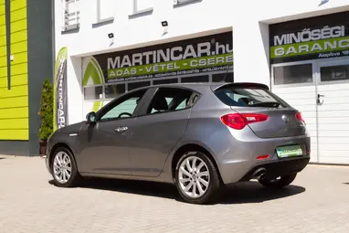 ALFA ROMEO GIULIETTA 1.6 JTD Magnesium Grey Met.+Vezérlés Csere+Vez.Szervizkönyv+Mo-i 1.Tulaj+ 3X-S GARANCIA !!