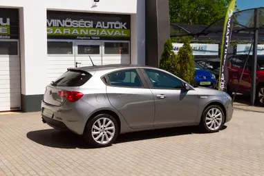 ALFA ROMEO GIULIETTA 1.6 JTD Magnesium Grey Met.+Vezérlés Csere+Vez.Szervizkönyv+Mo-i 1.Tulaj+ 3X-S GARANCIA !!