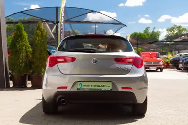 ALFA ROMEO GIULIETTA 1.6 JTD Magnesium Grey Met.+Vezérlés Csere+Vez.Szervizkönyv+Mo-i 1.Tulaj+ 3X-S GARANCIA !!