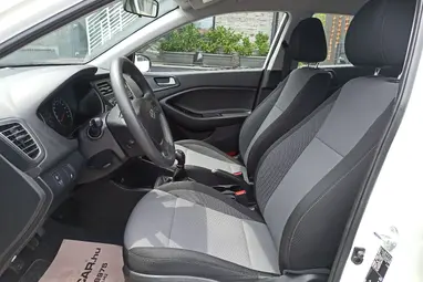 HYUNDAI I20 1.25 LP Comfort Polar White+ Vezetett Szerviz+Kevés KM+ Mo.-i 1. Tulaj+ 3X-S GARANCIA!!!