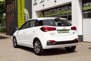 HYUNDAI I20 1.25 LP Comfort Polar White+ Vezetett Szerviz+Kevés KM+ Mo.-i 1. Tulaj+ 3X-S GARANCIA!!!