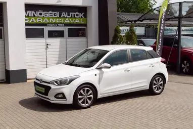 HYUNDAI I20 1.25 LP Comfort Polar White+ Vezetett Szerviz+Kevés KM+ Mo.-i 1. Tulaj+ 3X-S GARANCIA!!!