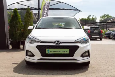 HYUNDAI I20 1.25 LP Comfort Polar White+ Vezetett Szerviz+Kevés KM+ Mo.-i 1. Tulaj+ 3X-S GARANCIA!!!