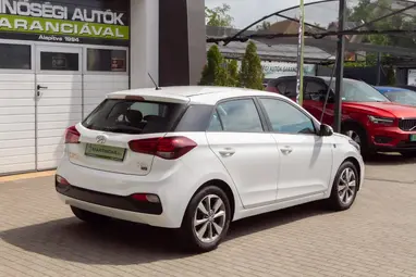 HYUNDAI I20 1.25 LP Comfort Polar White+ Vezetett Szerviz+Kevés KM+ Mo.-i 1. Tulaj+ 3X-S GARANCIA!!!