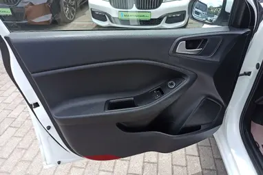 HYUNDAI I20 1.25 LP Comfort Polar White+ Vezetett Szerviz+Kevés KM+ Mo.-i 1. Tulaj+ 3X-S GARANCIA!!!