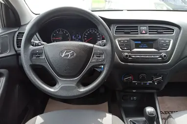 HYUNDAI I20 1.25 LP Comfort Polar White+ Vezetett Szerviz+Kevés KM+ Mo.-i 1. Tulaj+ 3X-S GARANCIA!!!