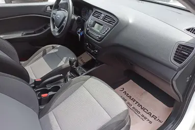 HYUNDAI I20 1.25 LP Comfort Polar White+ Vezetett Szerviz+Kevés KM+ Mo.-i 1. Tulaj+ 3X-S GARANCIA!!!