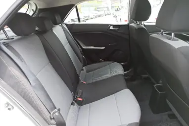HYUNDAI I20 1.25 LP Comfort Polar White+ Vezetett Szerviz+Kevés KM+ Mo.-i 1. Tulaj+ 3X-S GARANCIA!!!