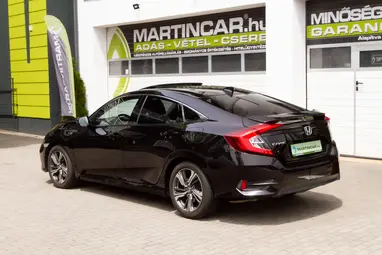 HONDA CIVIC Sedan 1.5 T Executive CVT Midnight Burgundy+Eredeti Mo.-i+Mint az ÚJ!! +26E km +3X-s GARANCIA !!!