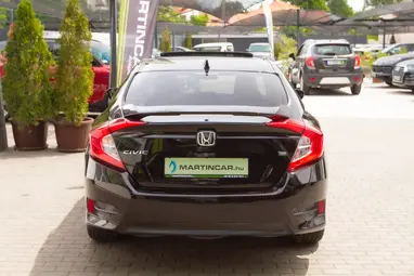 HONDA CIVIC Sedan 1.5 T Executive CVT Midnight Burgundy+Eredeti Mo.-i+Mint az ÚJ!! +26E km +3X-s GARANCIA !!!