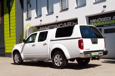 NISSAN NAVARA 4WD Double 2.5D SE EURO5 Polar White+ Vezetett Szervíz+ Keveset Futott+ Mo.-i 1. Tulaj+ 3X-s GARANCIA!!!
