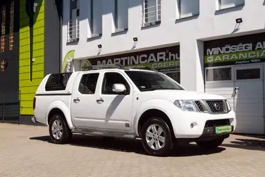 NISSAN NAVARA 4WD Double 2.5D SE EURO5 Polar White+ Vezetett Szervíz+ Keveset Futott+ Mo.-i 1. Tulaj+ 3X-s GARANCIA!!!