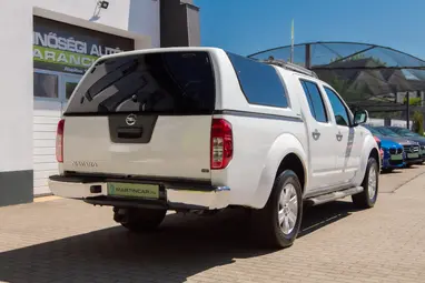 NISSAN NAVARA 4WD Double 2.5D SE EURO5 Polar White+ Vezetett Szervíz+ Keveset Futott+ Mo.-i 1. Tulaj+ 3X-s GARANCIA!!!