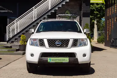 NISSAN NAVARA 4WD Double 2.5D SE EURO5 Polar White+ Vezetett Szervíz+ Keveset Futott+ Mo.-i 1. Tulaj+ 3X-s GARANCIA!!!