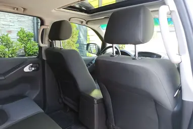 NISSAN NAVARA 4WD Double 2.5D SE EURO5 Polar White+ Vezetett Szervíz+ Keveset Futott+ Mo.-i 1. Tulaj+ 3X-s GARANCIA!!!