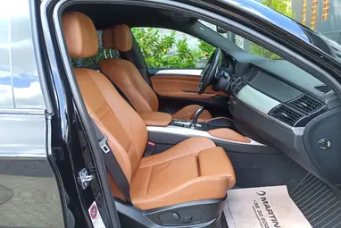 BMW X6 xDrive30d (Automata) Gloss Black+ Egyedi Belső+Ritkaság+ Keveset Futott+ 3X-S GARANCIA!!!