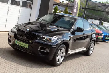 BMW X6 xDrive30d (Automata) Gloss Black+ Egyedi Belső+Ritkaság+ Keveset Futott+ 3X-S GARANCIA!!!