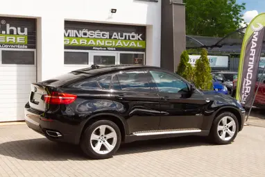 BMW X6 xDrive30d (Automata) Gloss Black+ Egyedi Belső+Ritkaság+ Keveset Futott+ 3X-S GARANCIA!!!