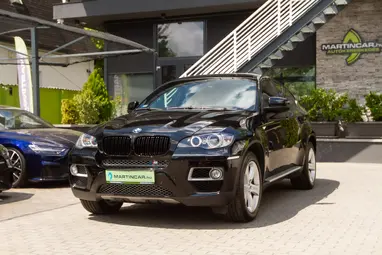 BMW X6 xDrive30d (Automata) Gloss Black+ Egyedi Belső+Ritkaság+ Keveset Futott+ 3X-S GARANCIA!!!