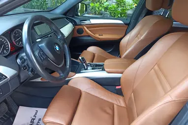 BMW X6 xDrive30d (Automata) Gloss Black+ Egyedi Belső+Ritkaság+ Keveset Futott+ 3X-S GARANCIA!!!