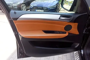 BMW X6 xDrive30d (Automata) Gloss Black+ Egyedi Belső+Ritkaság+ Keveset Futott+ 3X-S GARANCIA!!!