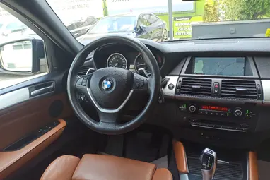 BMW X6 xDrive30d (Automata) Gloss Black+ Egyedi Belső+Ritkaság+ Keveset Futott+ 3X-S GARANCIA!!!