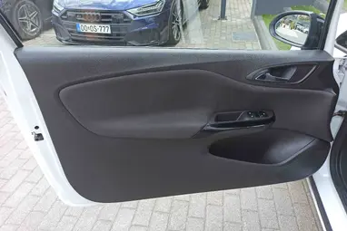 OPEL CORSA E 1.0 T Cosmo Start-Stop Olympic White+Mo.-i 1. Tulaj+ Keveset Futott+Szervizkönyv+3X-S GARANCIA!!!
