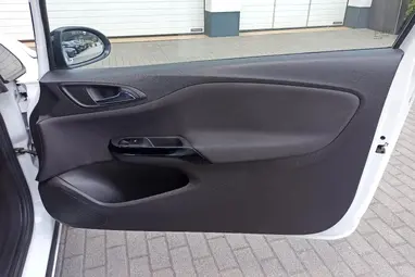 OPEL CORSA E 1.0 T Cosmo Start-Stop Olympic White+Mo.-i 1. Tulaj+ Keveset Futott+Szervizkönyv+3X-S GARANCIA!!!