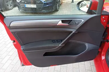 VOLKSWAGEN GOLF VII Variant 1.6 TDI BMT Comfortline Tornado Red +Eredeti Magyar Autó+ 2 Tulajdonos+Szervízkönyv+ 3X-S GARANCIA!!!