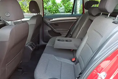 VOLKSWAGEN GOLF VII Variant 1.6 TDI BMT Comfortline Tornado Red +Eredeti Magyar Autó+ 2 Tulajdonos+Szervízkönyv+ 3X-S GARANCIA!!!