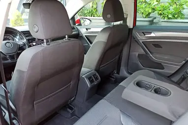 VOLKSWAGEN GOLF VII Variant 1.6 TDI BMT Comfortline Tornado Red +Eredeti Magyar Autó+ 2 Tulajdonos+Szervízkönyv+ 3X-S GARANCIA!!!