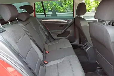 VOLKSWAGEN GOLF VII Variant 1.6 TDI BMT Comfortline Tornado Red +Eredeti Magyar Autó+ 2 Tulajdonos+Szervízkönyv+ 3X-S GARANCIA!!!