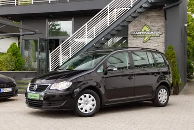 VOLKSWAGEN TOURAN 1.9 PD TDi Conceptline Deep Black Edition +Végig vezetett Szervízdokumentáció +3X-s GARANCIA !!