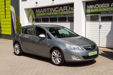 OPEL ASTRA J 1.4 T Cosmo Silver Lake Metallic +Bőr belső +Infinity hangrendszer +3X-s GARANCIA !!