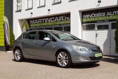 OPEL ASTRA J 1.4 T Cosmo Silver Lake Metallic +Bőr belső +Infinity hangrendszer +3X-s GARANCIA !!