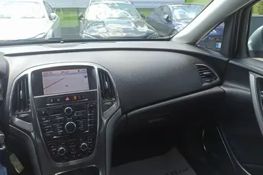 OPEL ASTRA J 1.4 T Cosmo Silver Lake Metallic +Bőr belső +Infinity hangrendszer +3X-s GARANCIA !!