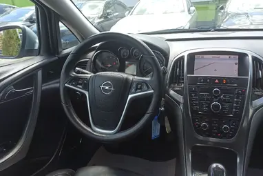 OPEL ASTRA J 1.4 T Cosmo Silver Lake Metallic +Bőr belső +Infinity hangrendszer +3X-s GARANCIA !!