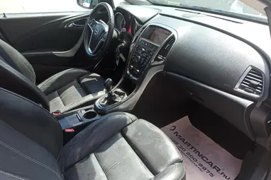 OPEL ASTRA J 1.4 T Cosmo Silver Lake Metallic +Bőr belső +Infinity hangrendszer +3X-s GARANCIA !!