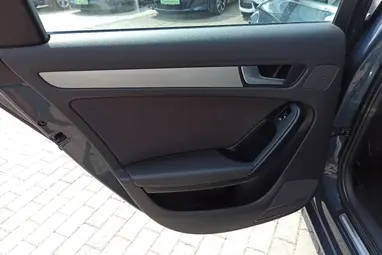 AUDI A4 Avant 2.0 TDI DPF Meteor Grey Metallic +Rozsdamentes +Full Szervíz +Patika Állapot +3X-s GARANCIA!!!