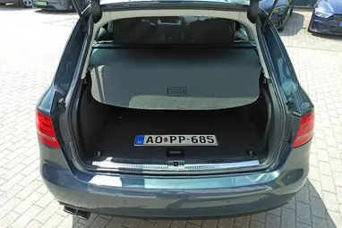 AUDI A4 Avant 2.0 TDI DPF Meteor Grey Metallic +Rozsdamentes +Full Szervíz +Patika Állapot +3X-s GARANCIA!!!