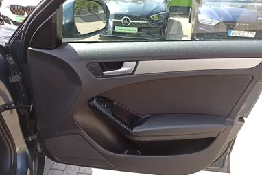 AUDI A4 Avant 2.0 TDI DPF Meteor Grey Metallic +Rozsdamentes +Full Szervíz +Patika Állapot +3X-s GARANCIA!!!