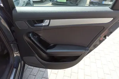 AUDI A4 Avant 2.0 TDI DPF Meteor Grey Metallic +Rozsdamentes +Full Szervíz +Patika Állapot +3X-s GARANCIA!!!