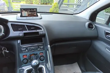 PEUGEOT 3008 1.6 HDi Style Prémium Facelift +Black Pearl +Panoráma +Igényes állapot +3X-s GARANCIA !!