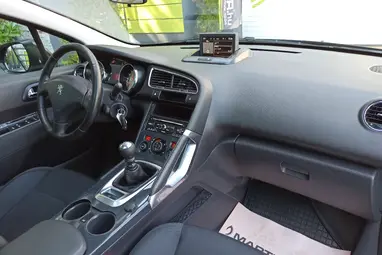 PEUGEOT 3008 1.6 HDi Style Prémium Facelift +Black Pearl +Panoráma +Igényes állapot +3X-s GARANCIA !!