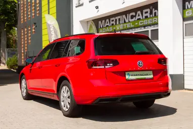 VOLKSWAGEN PASSAT VIII Variant 2.0 TDI BMT SCR Comfortline DSG7 Tornado Red+Mo-i 1- tulaj+ Végig Vez. Szervíz+Kítűnő Állapot+ 3X-s GARANCIA!!!