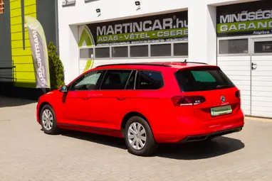 VOLKSWAGEN PASSAT VIII Variant 2.0 TDI BMT SCR Comfortline DSG7 Tornado Red+Mo-i 1- tulaj+ Végig Vez. Szervíz+Kítűnő Állapot+ 3X-s GARANCIA!!!
