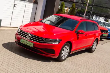 VOLKSWAGEN PASSAT VIII Variant 2.0 TDI BMT SCR Comfortline DSG7 Tornado Red+Mo-i 1- tulaj+ Végig Vez. Szervíz+Kítűnő Állapot+ 3X-s GARANCIA!!!