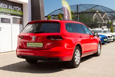 VOLKSWAGEN PASSAT VIII Variant 2.0 TDI BMT SCR Comfortline DSG7 Tornado Red+Mo-i 1- tulaj+ Végig Vez. Szervíz+Kítűnő Állapot+ 3X-s GARANCIA!!!