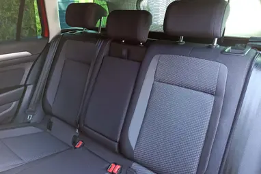 VOLKSWAGEN PASSAT VIII Variant 2.0 TDI BMT SCR Comfortline DSG7 Tornado Red+Mo-i 1- tulaj+ Végig Vez. Szervíz+Kítűnő Állapot+ 3X-s GARANCIA!!!