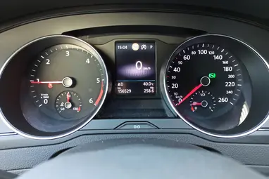 VOLKSWAGEN PASSAT VIII Variant 2.0 TDI BMT SCR Comfortline DSG7 Tornado Red+Mo-i 1- tulaj+ Végig Vez. Szervíz+Kítűnő Állapot+ 3X-s GARANCIA!!!
